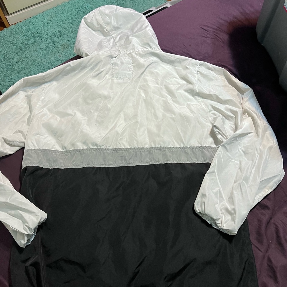 Wind Breaker - Picture 5 of 7